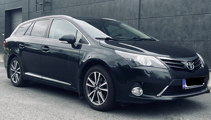toyota-avensis-1
